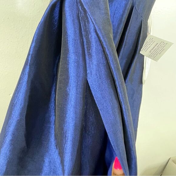 Mac Duggal 12225 Sapphire Front Slit Square Neck Ballgown With Train, Size 6 - Picture 10 of 13